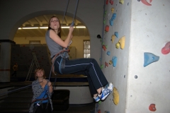 mitarbeiterklettern_in_der_kletterarena_20121208_1580171835